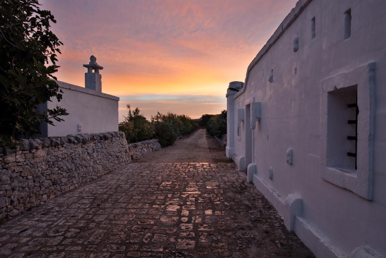 Masseria Le Carrube 奥斯图尼 外观 照片